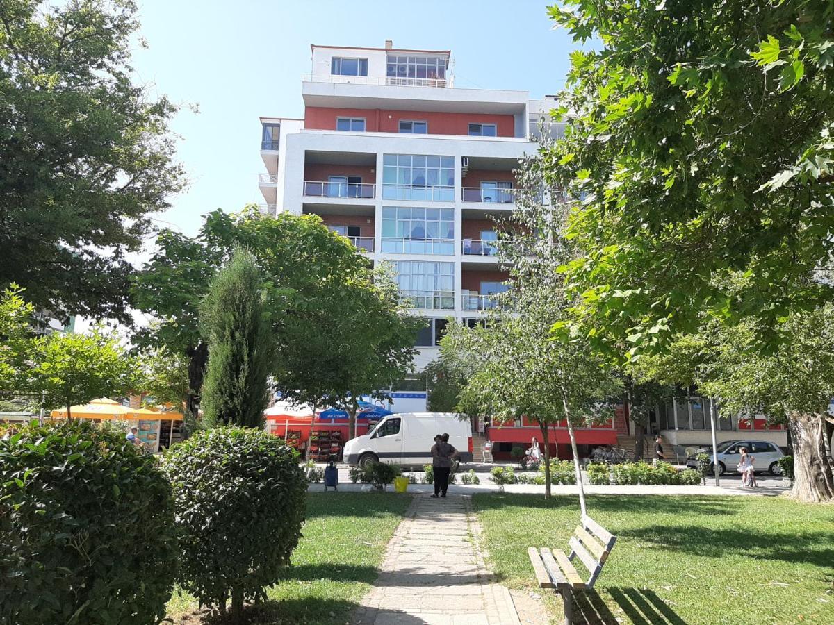 Elio'S Holiday Home Pogradec Exterior photo