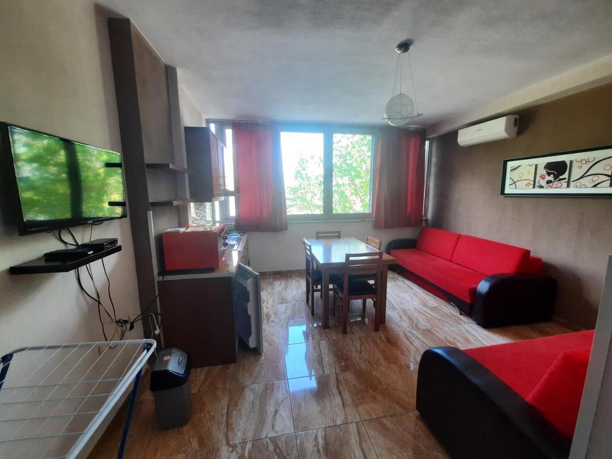 Elio'S Holiday Home Pogradec Exterior photo