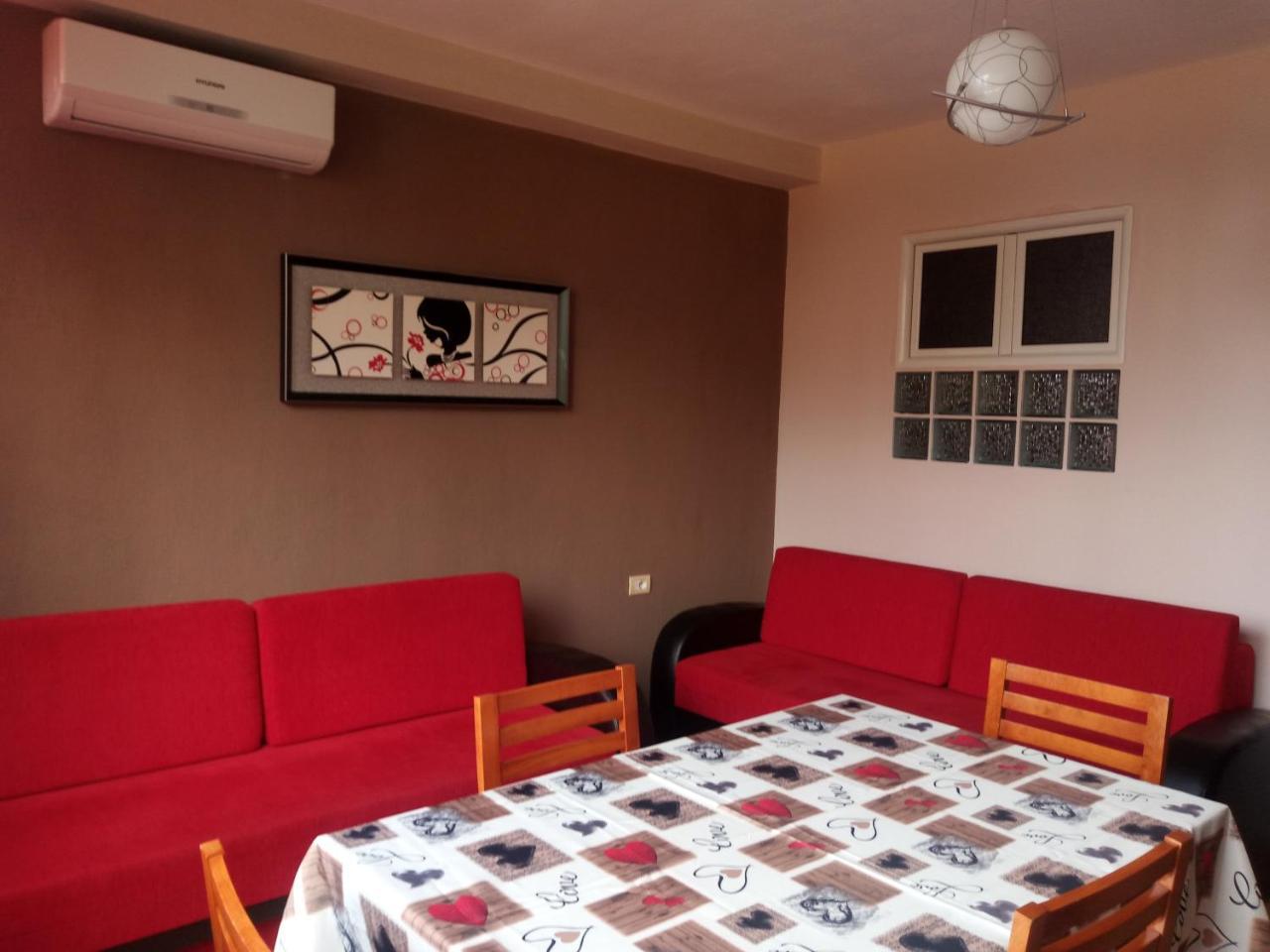 Elio'S Holiday Home Pogradec Exterior photo